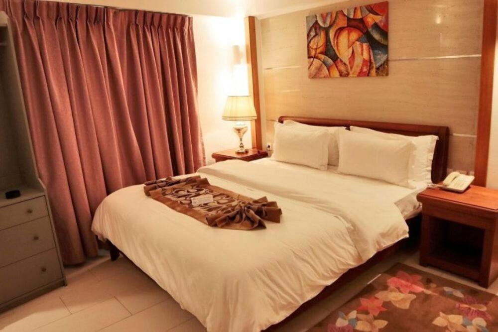 Grand Hotel Akwa Douala Exteriör bild